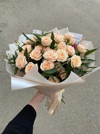 Букет Кремовые розы Латте в Сегеже